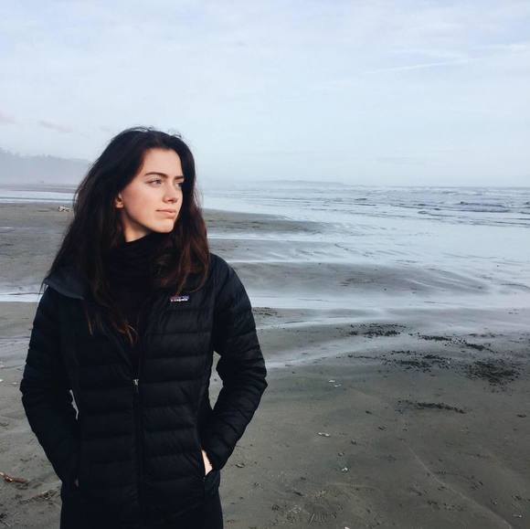 Meet your Posher, Justine - Picture 1 of 1